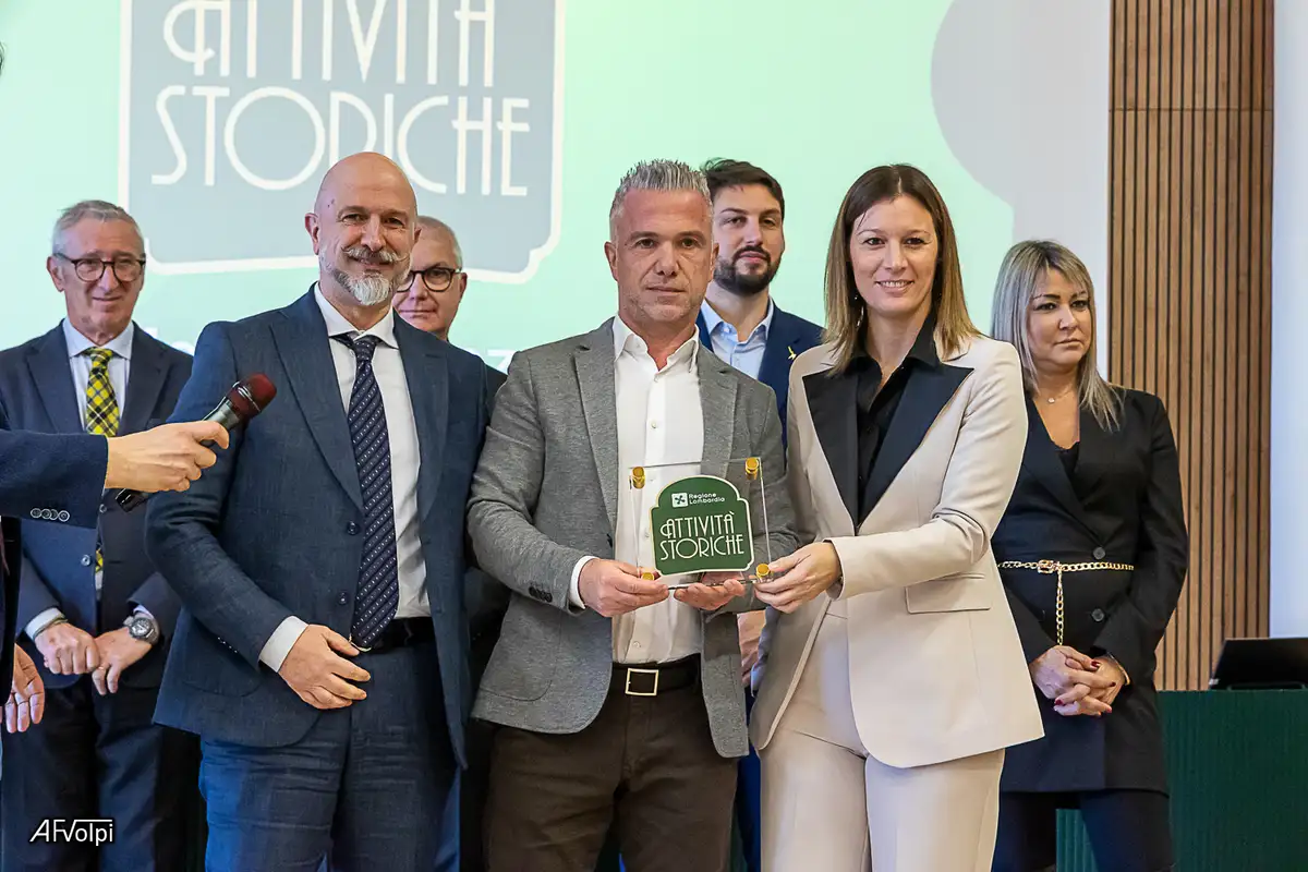 Imprenditore Tecnover premiato dalla Regione Lombardia per eccellenza imprenditoriale Tecnover