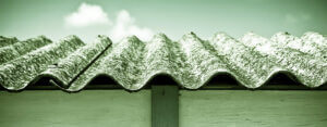 Tetto in amianto simbolico per bonifica e incapsulamento con pompe Airless Tecnover
